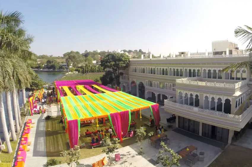 Hotel Lakend